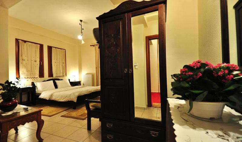 To Balkoni Tis Limnis Plastira Neochóri Zimmer foto